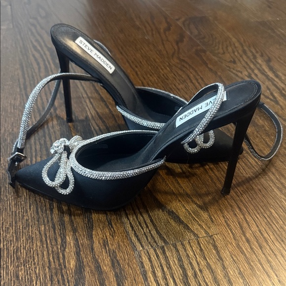 Steve Madden Black Pointed Toe Crystal Bow Ankle Tie Heels - worn once!! - Picture 3 of 5